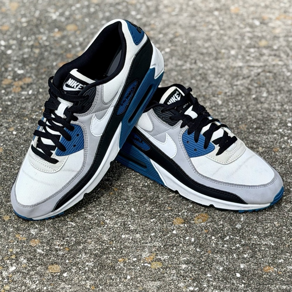 Nike Air Max 90 Men's Size 10 Running Sneaker White Crystal Blue Casual Shoe